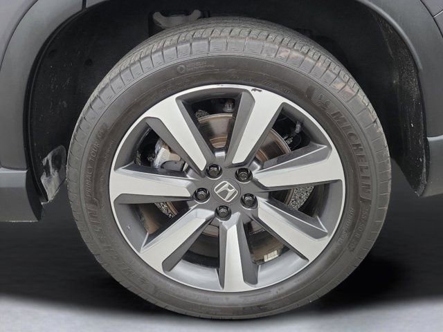 Used 2023 Honda Pilot Touring image 8