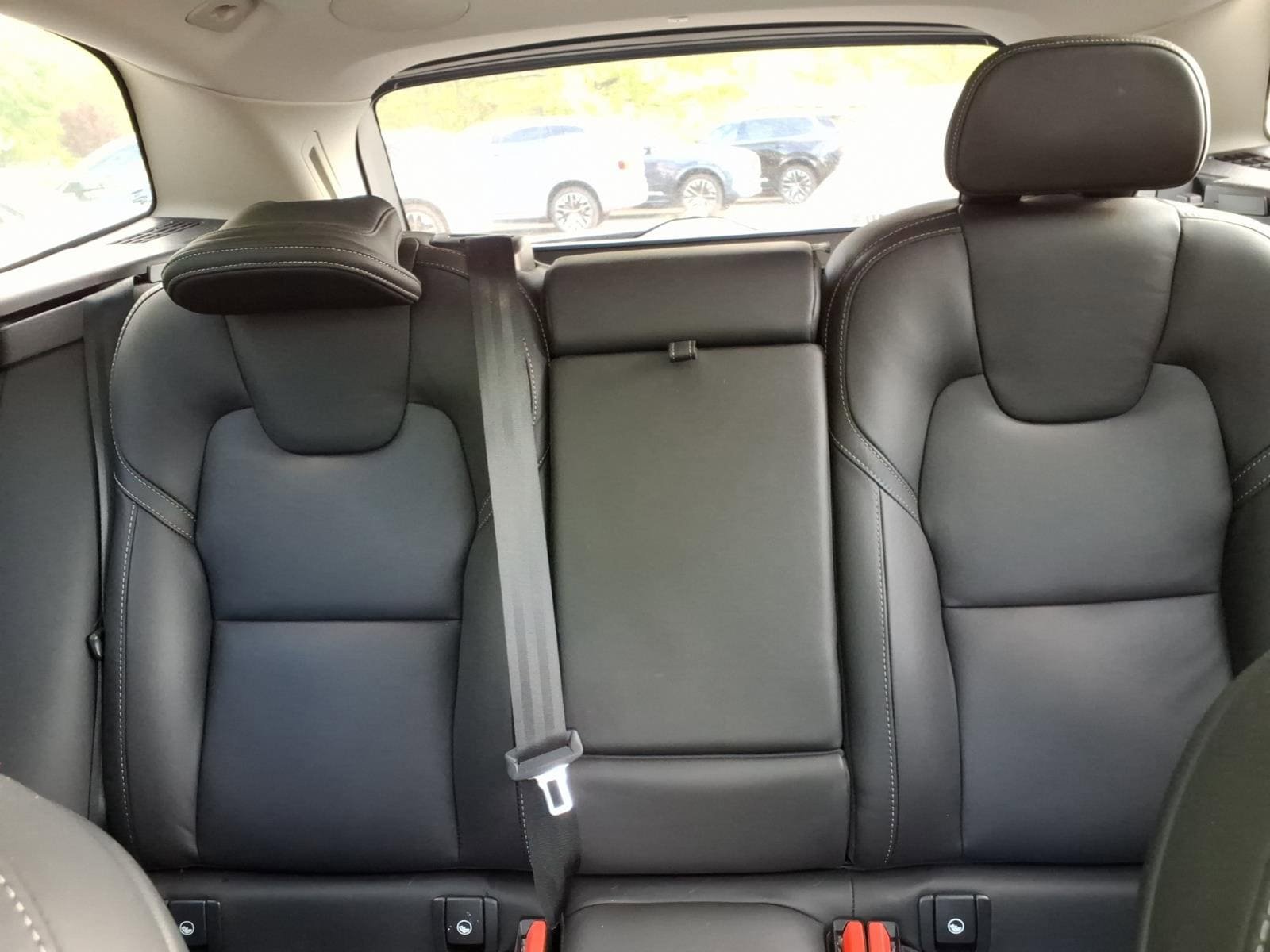 Certified 2023 Volvo XC60 B5 Ultimate w/ Climate Package FWD image 20