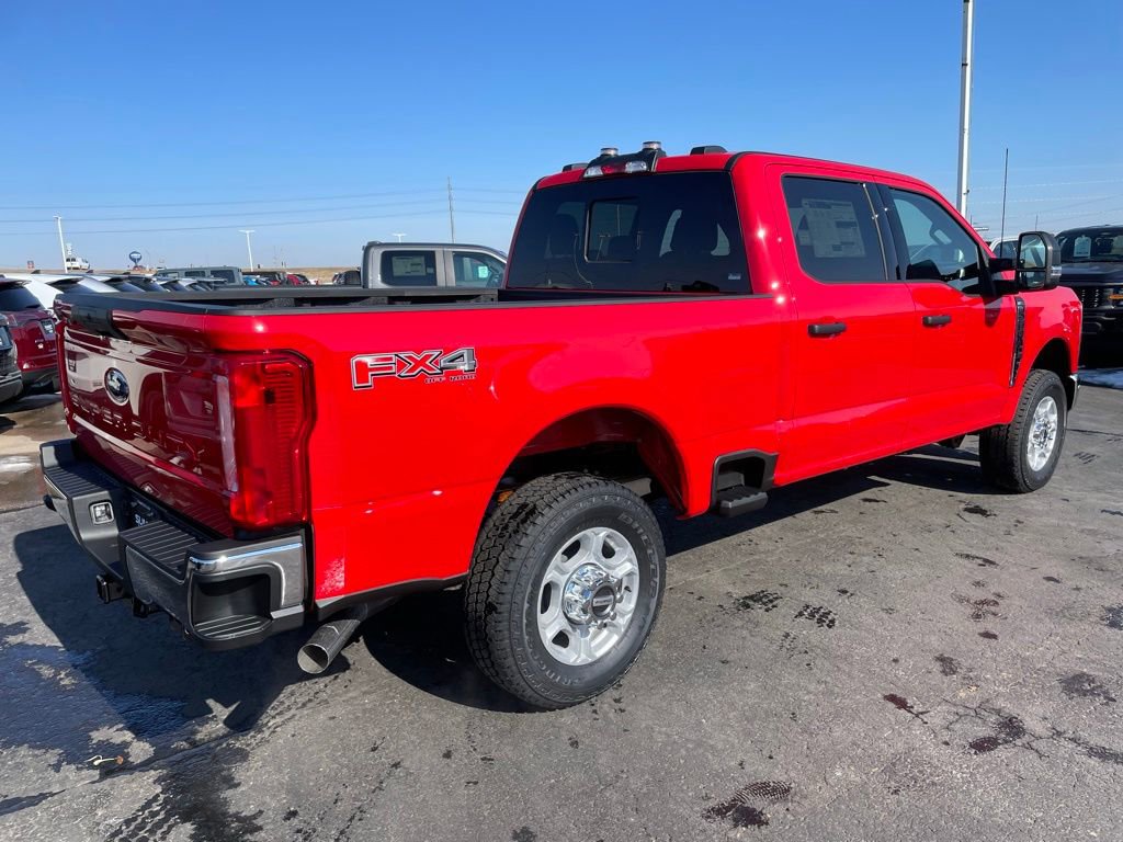 New 2026 Ford F250 XLT w/ FX4 Off-Road Package image 4
