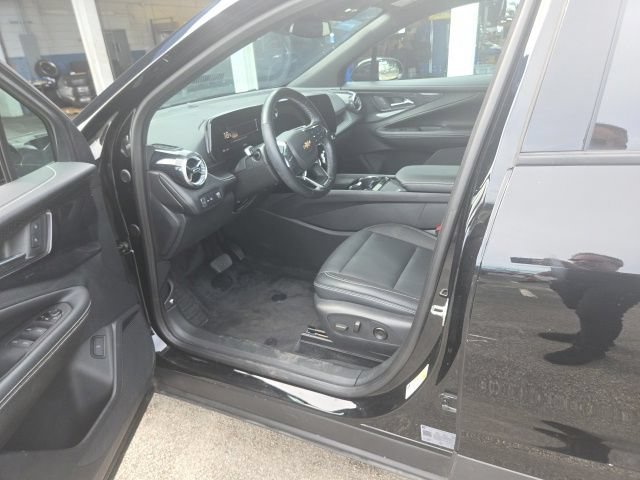 Used 2024 Chevrolet Blazer EV LT AWD/4WD image 17