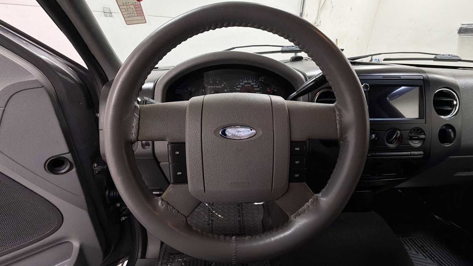 Used 2007 Ford F150 XLT image 16