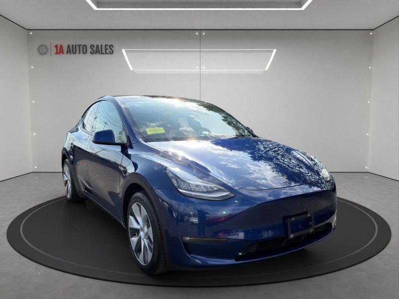 Used 2023 Tesla Model Y Long Range image 7