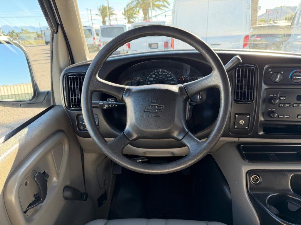 Used 2001 Chevrolet Express 3500 Extended Passenger image 27