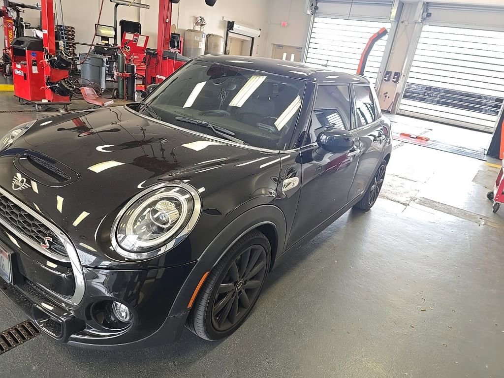 Used 2021 MINI Cooper S w/ 6.5" Touchscreen Package FWD image 3