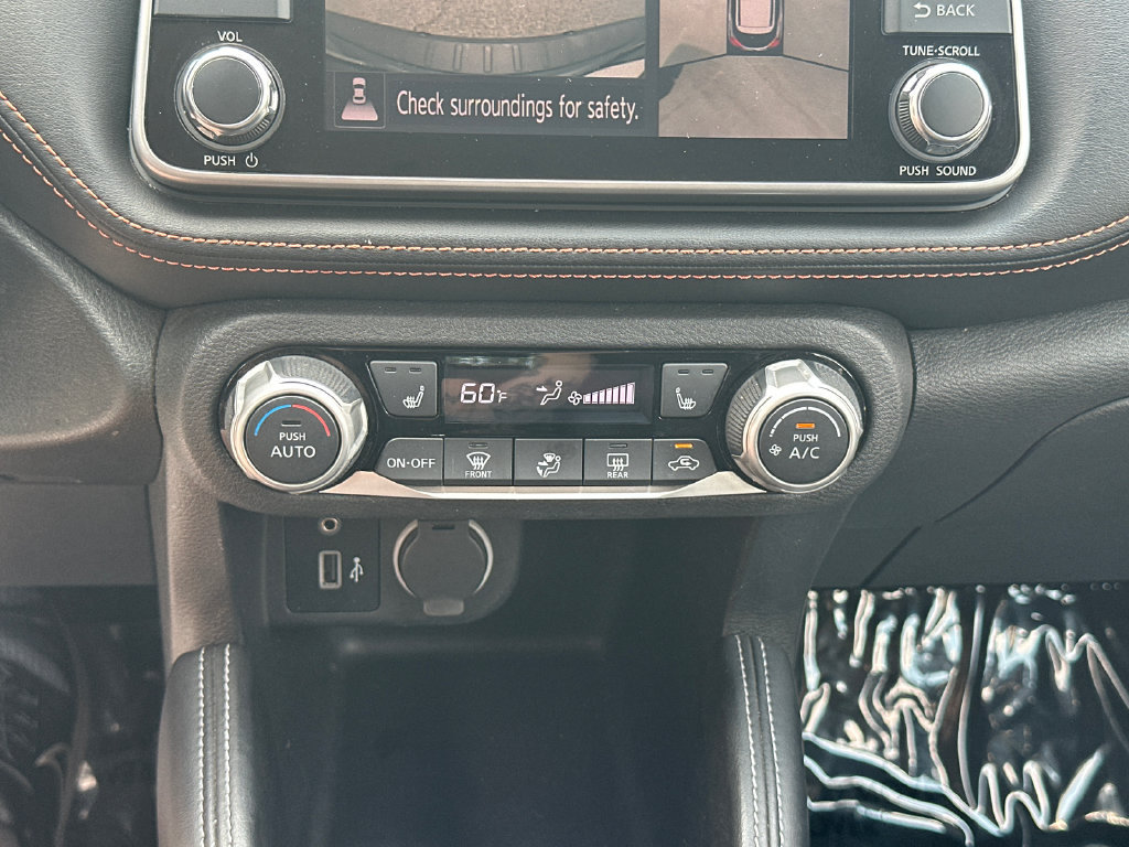 Used 2020 Nissan Kicks SR w/ SR Premium Package FWD image 26