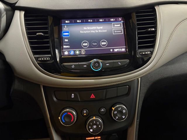 Used 2020 Chevrolet Trax LT w/ LPO, Protection Package AWD/4WD image 35
