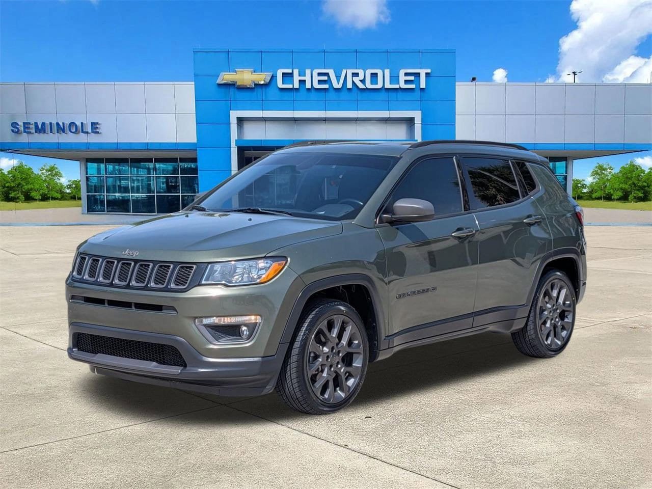 Used 2021 Jeep Compass Latitude w/ Sun and Sound Group FWD image 2