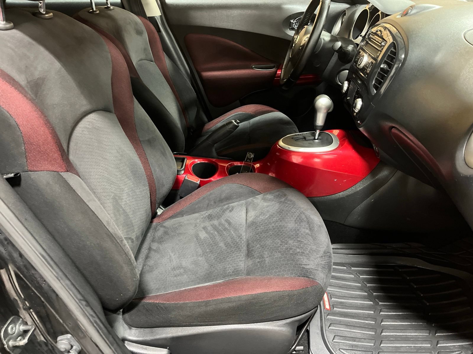 Used 2011 Nissan Juke SV w/ Sport Pkg FWD image 15