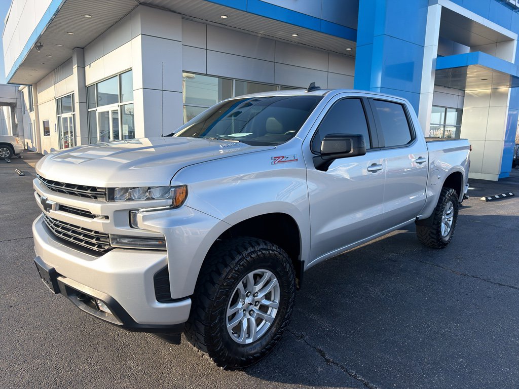 Used 2021 Chevrolet Silverado 1500 RST image 2
