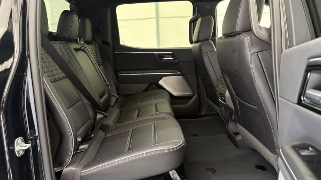 Used 2025 GMC Sierra EV Denali AWD/4WD image 27