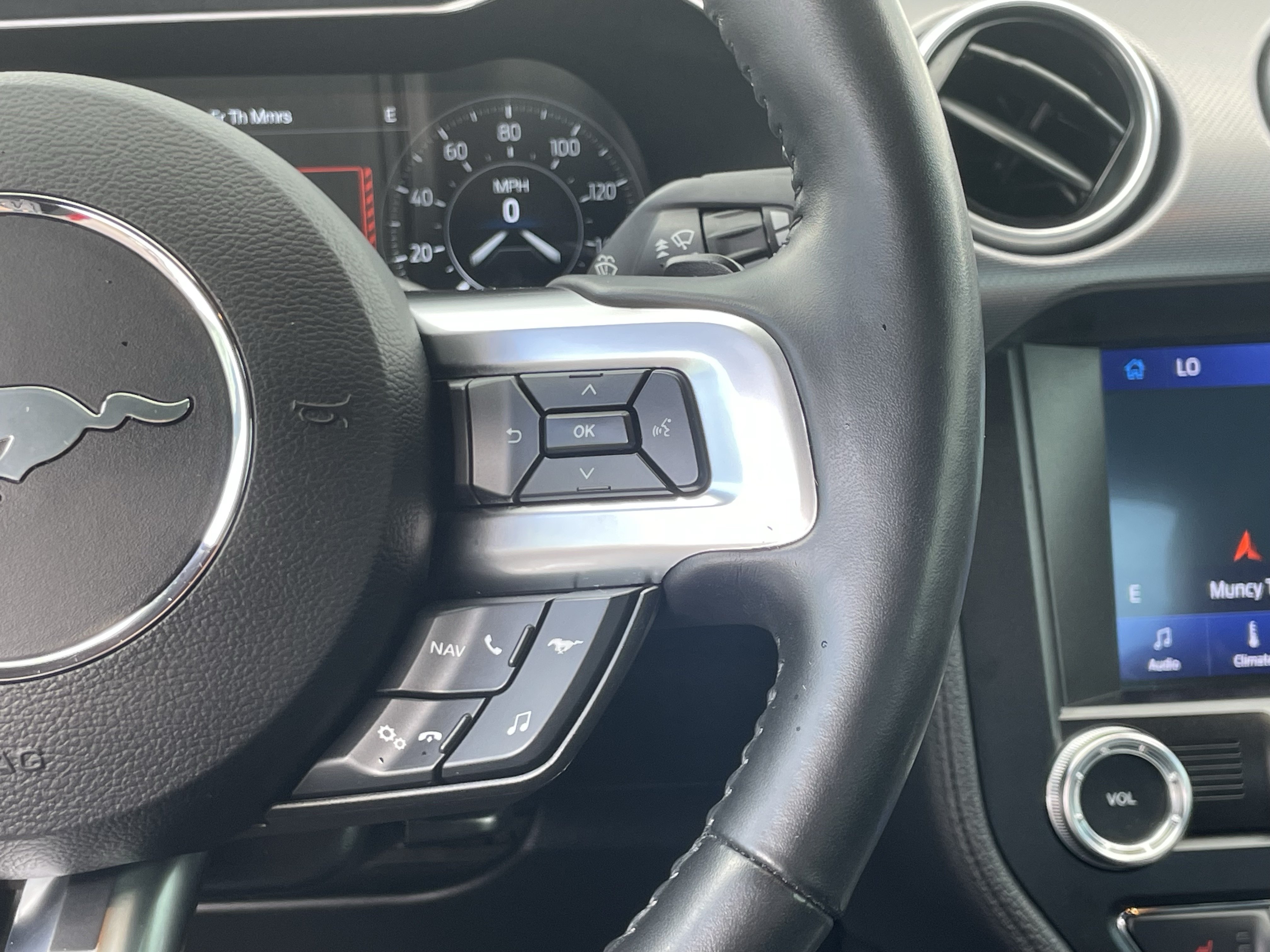 Used 2019 Ford Mustang GT Premium w/ Equipment Group 401A RWD image 19