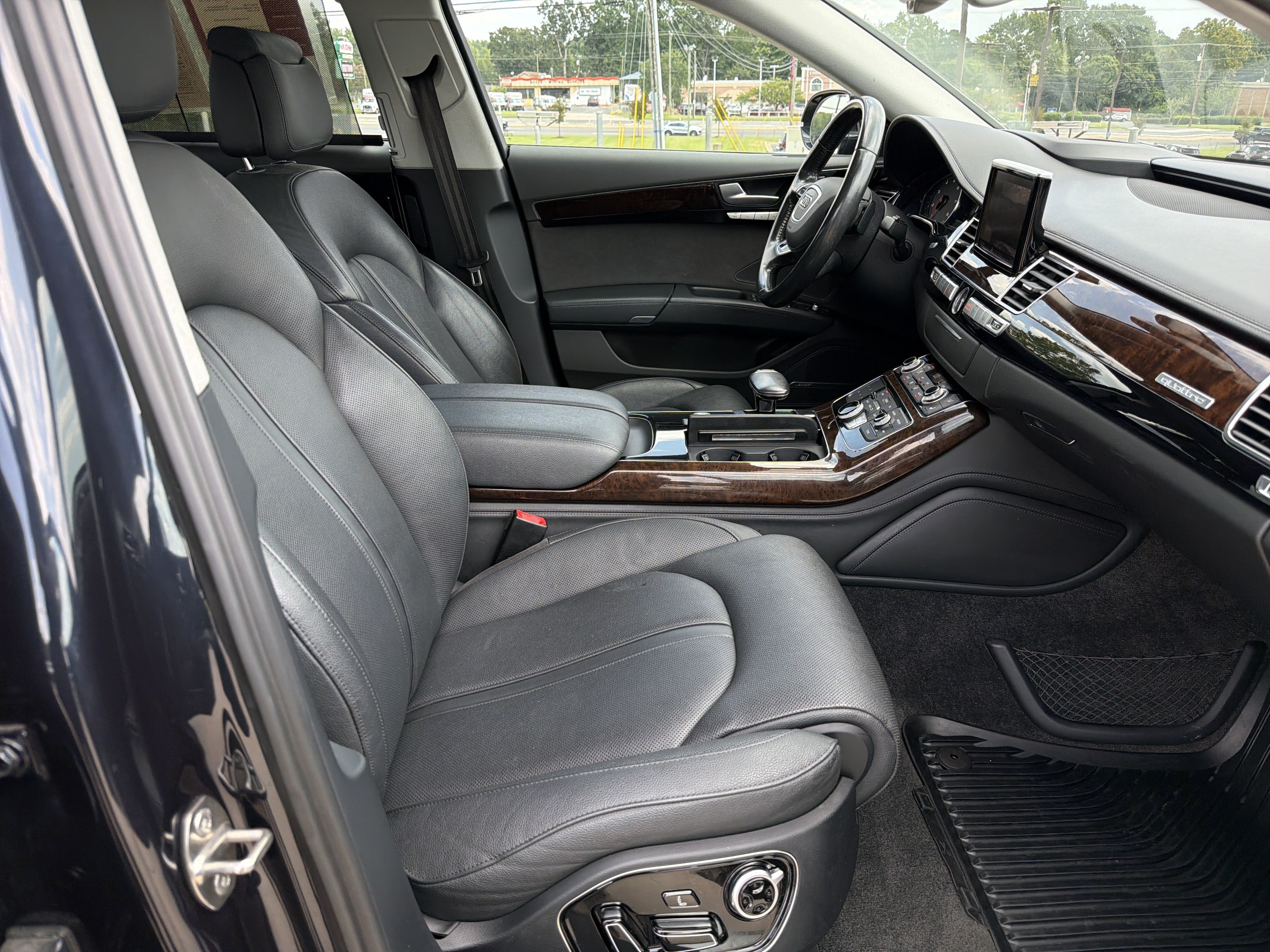 Used 2015 Audi A8 L 3.0T AWD/4WD image 33
