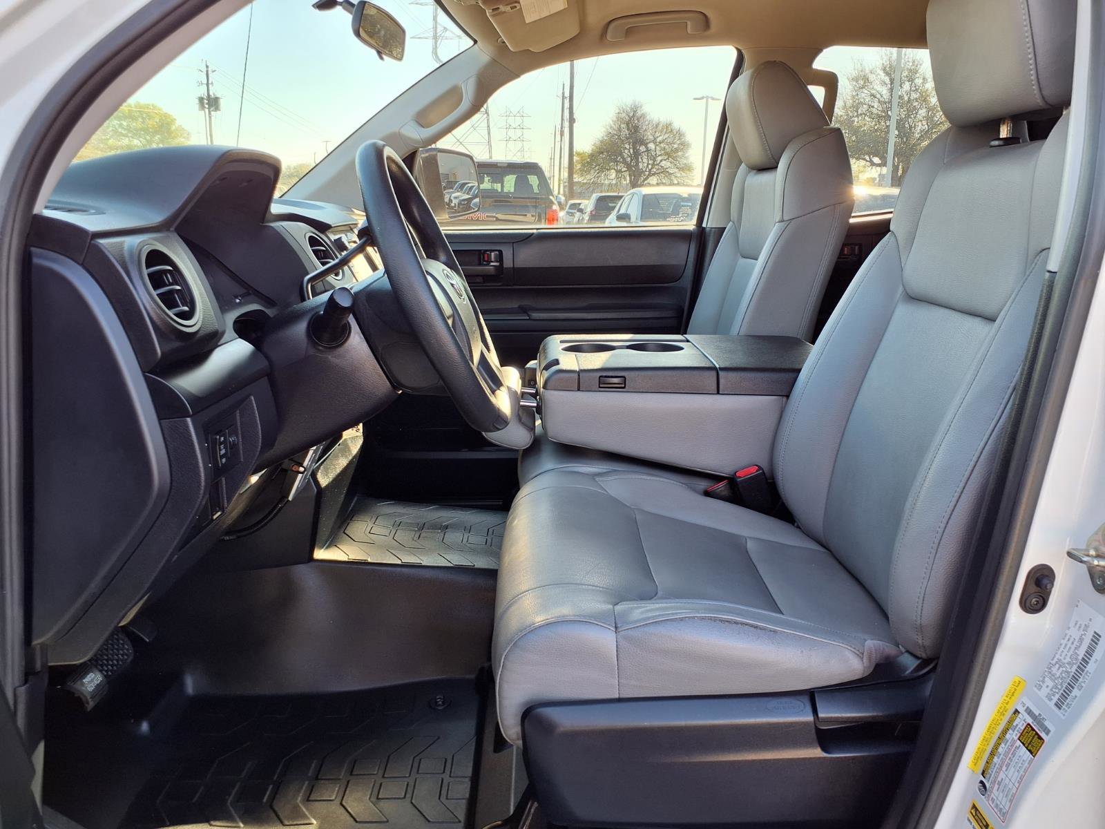 Used 2016 Toyota Tundra SR w/ Tow Package image 17