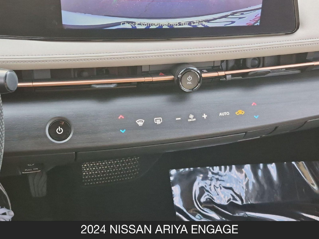 Used 2024 Nissan Ariya FWD image 23
