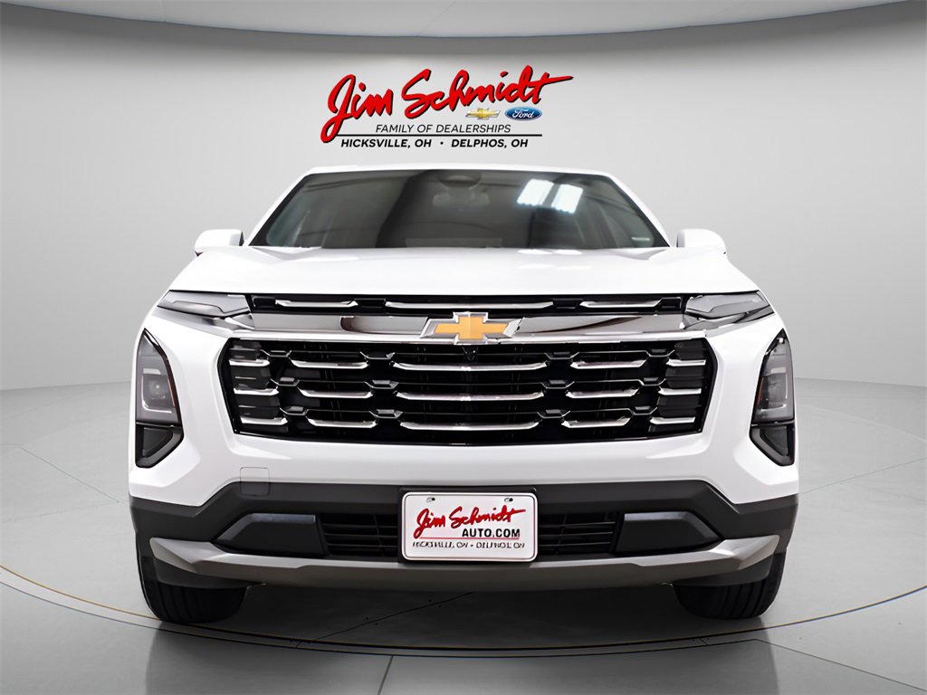 Used 2025 Chevrolet Equinox LT image 2