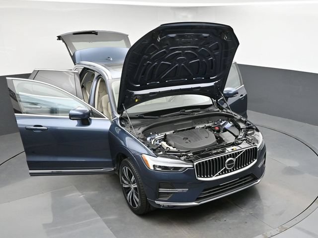 Used 2023 Volvo XC60 B5 Plus AWD/4WD image 45