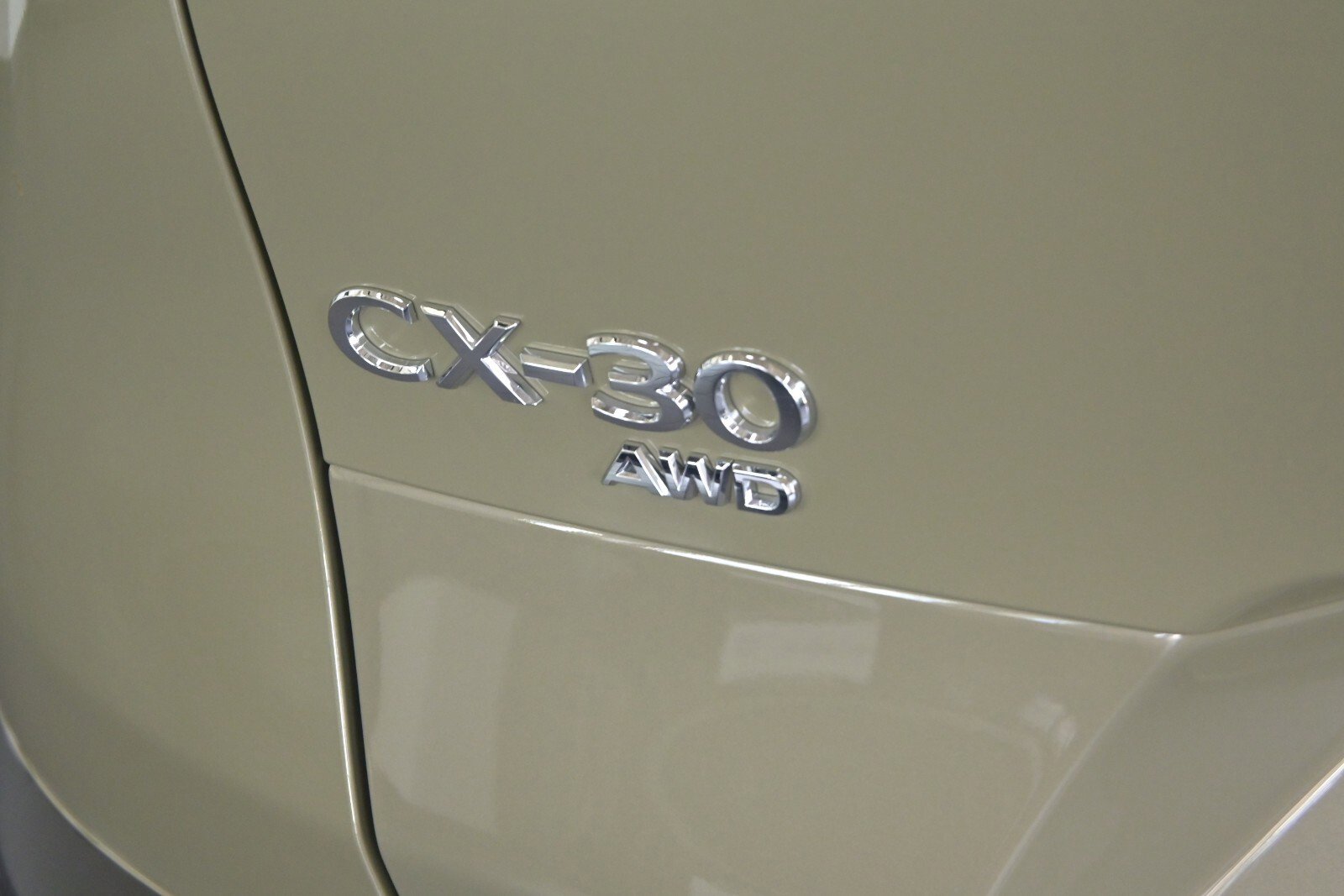 New 2025 MAZDA CX-30 Carbon image 4