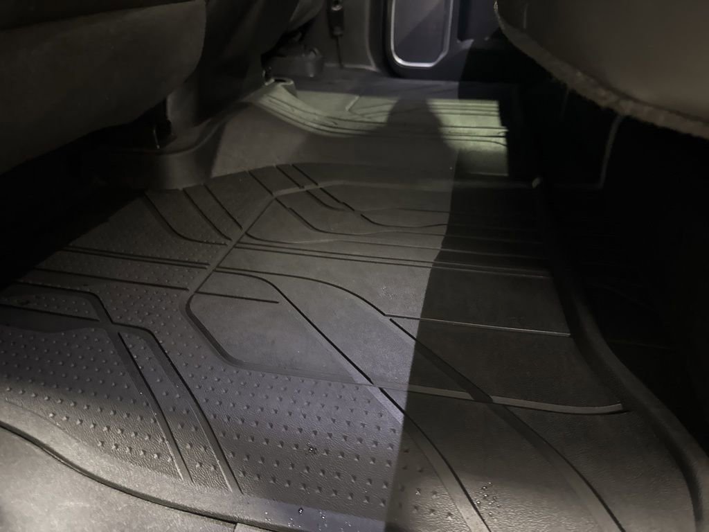 Used 2023 Chevrolet Silverado 1500 High Country w/ LPO, Dark Essentials Package image 37