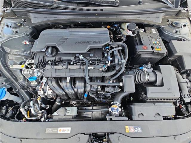 New 2026 Hyundai Elantra Limited image 17