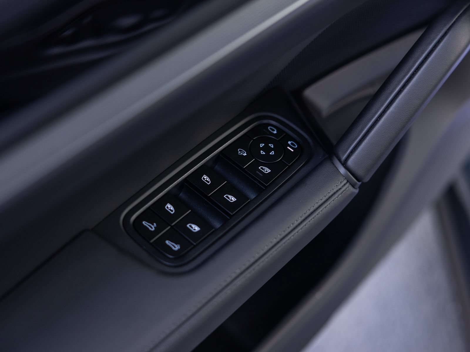 New 2026 Porsche Cayenne S AWD/4WD image 47