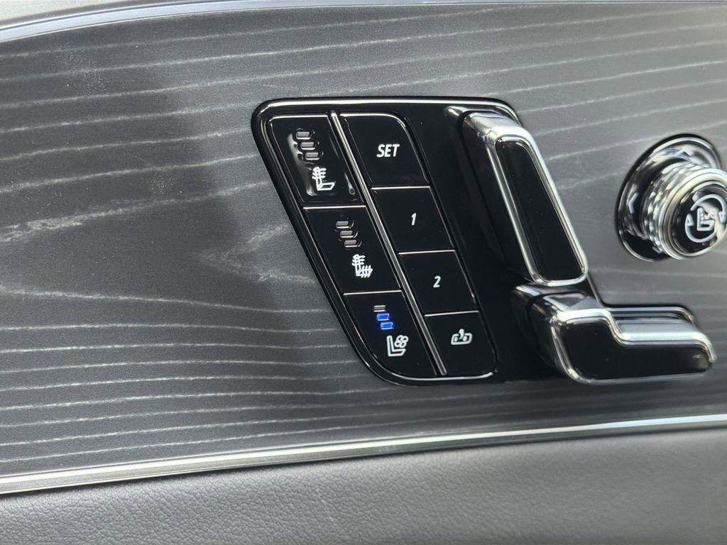 New 2025 Cadillac Lyriq Sport AWD/4WD image 19