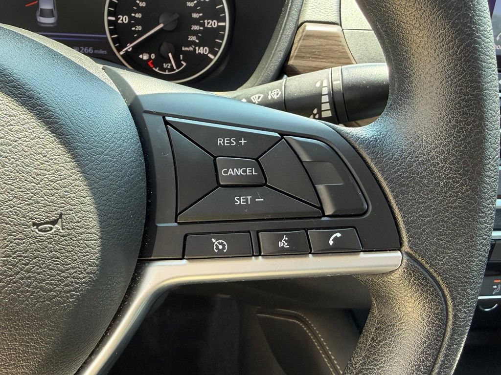 Used 2023 Nissan Altima 2.5 SV AWD/4WD image 23