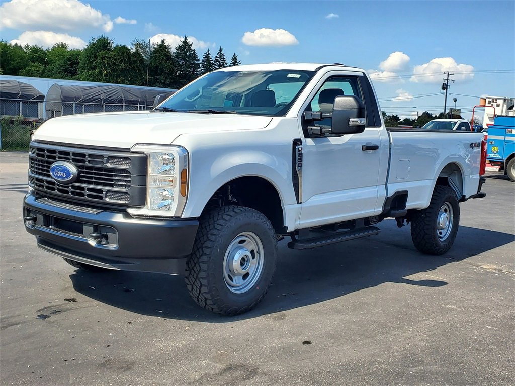 New 2026 Ford F250 XL image 3