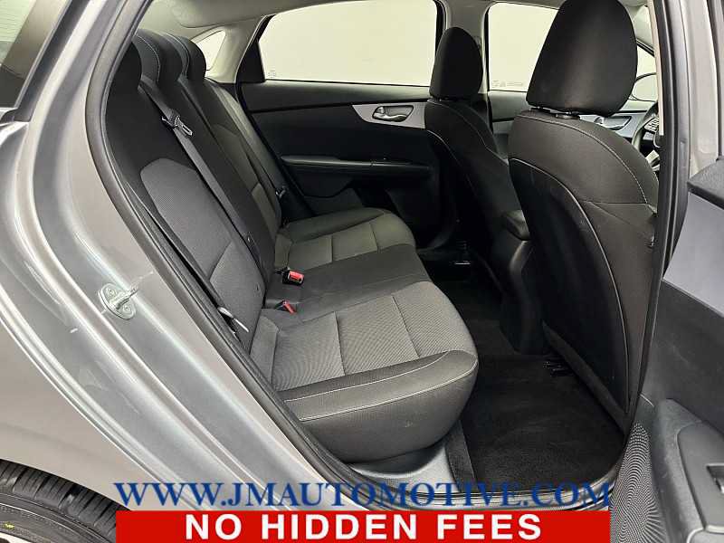 Used 2024 Kia Forte LXS FWD image 17