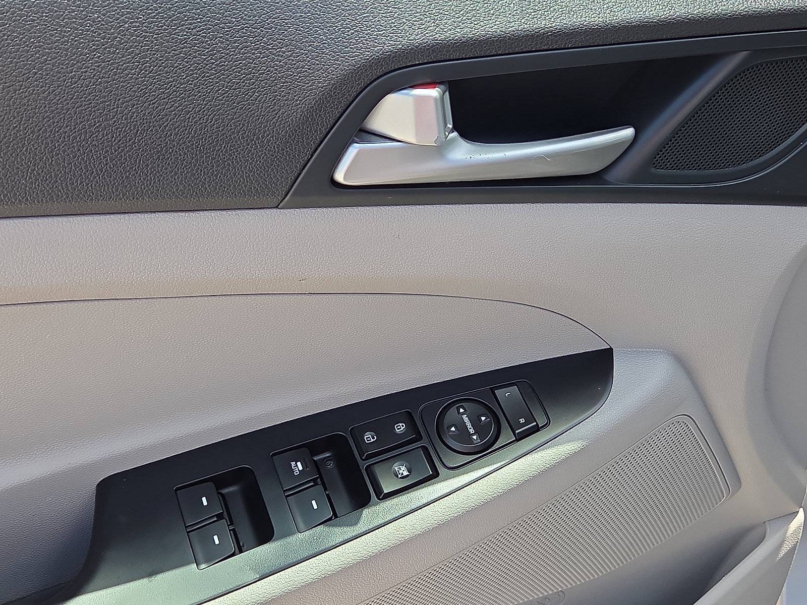 Used 2021 Hyundai Tucson Value FWD image 13