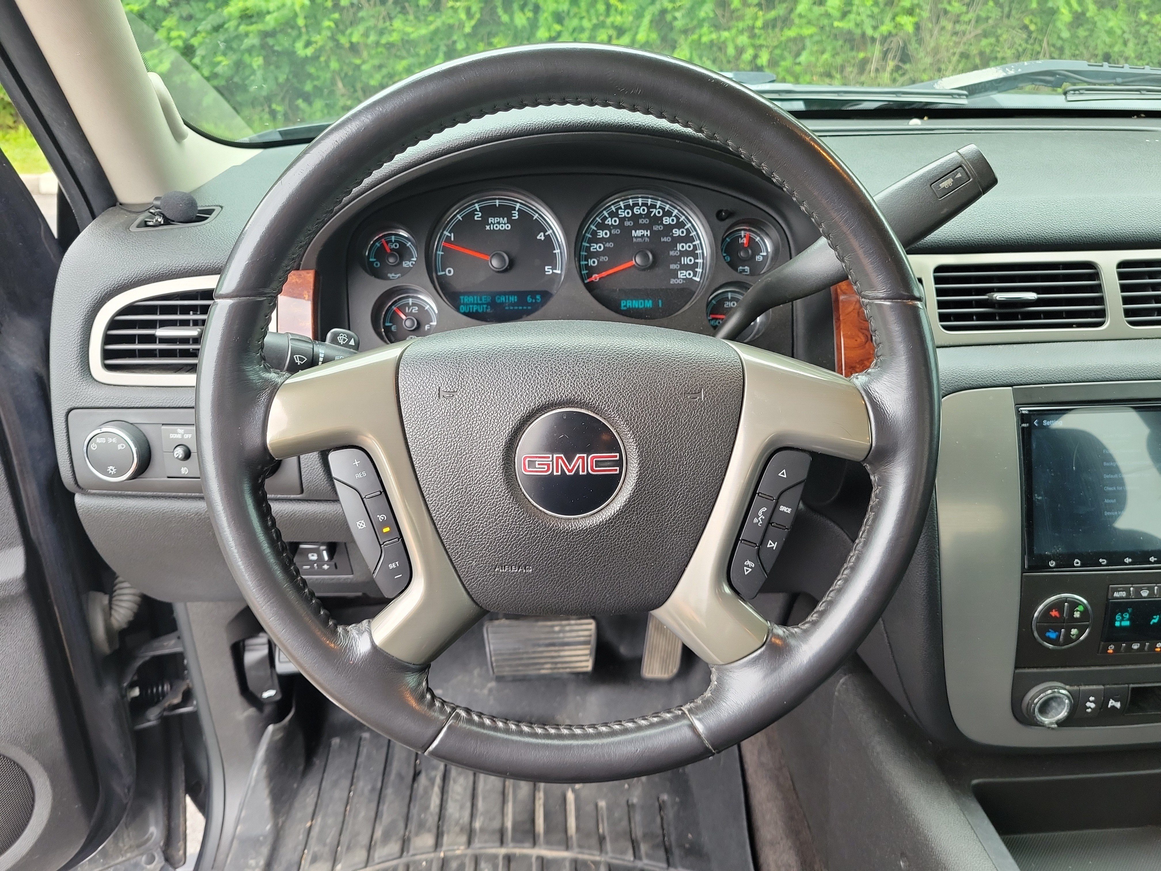 Used 2009 GMC Sierra 3500 SLT w/ SLT Convenience Package AWD/4WD image 21