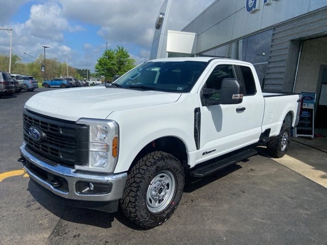 New 2025 Ford F350 XL w/ XL Off-Road Package image 2