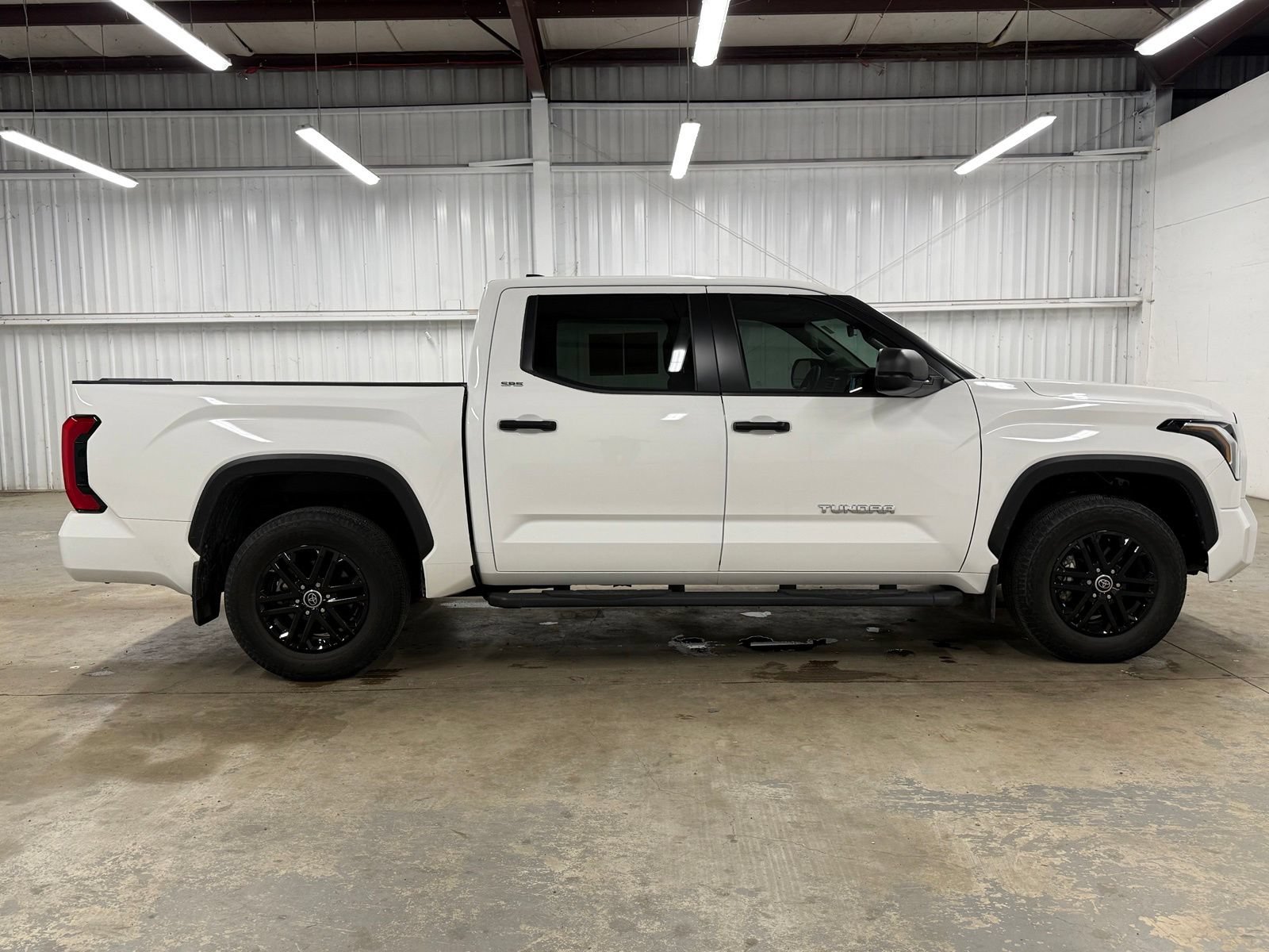 Used 2024 Toyota Tundra SR5 RWD image 3