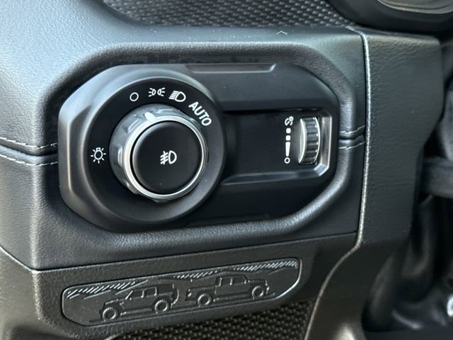 Used 2024 Jeep Wrangler Unlimited Rubicon w/ Convenience Group image 23