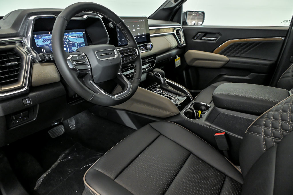 New 2026 GMC Canyon Denali AWD/4WD image 13