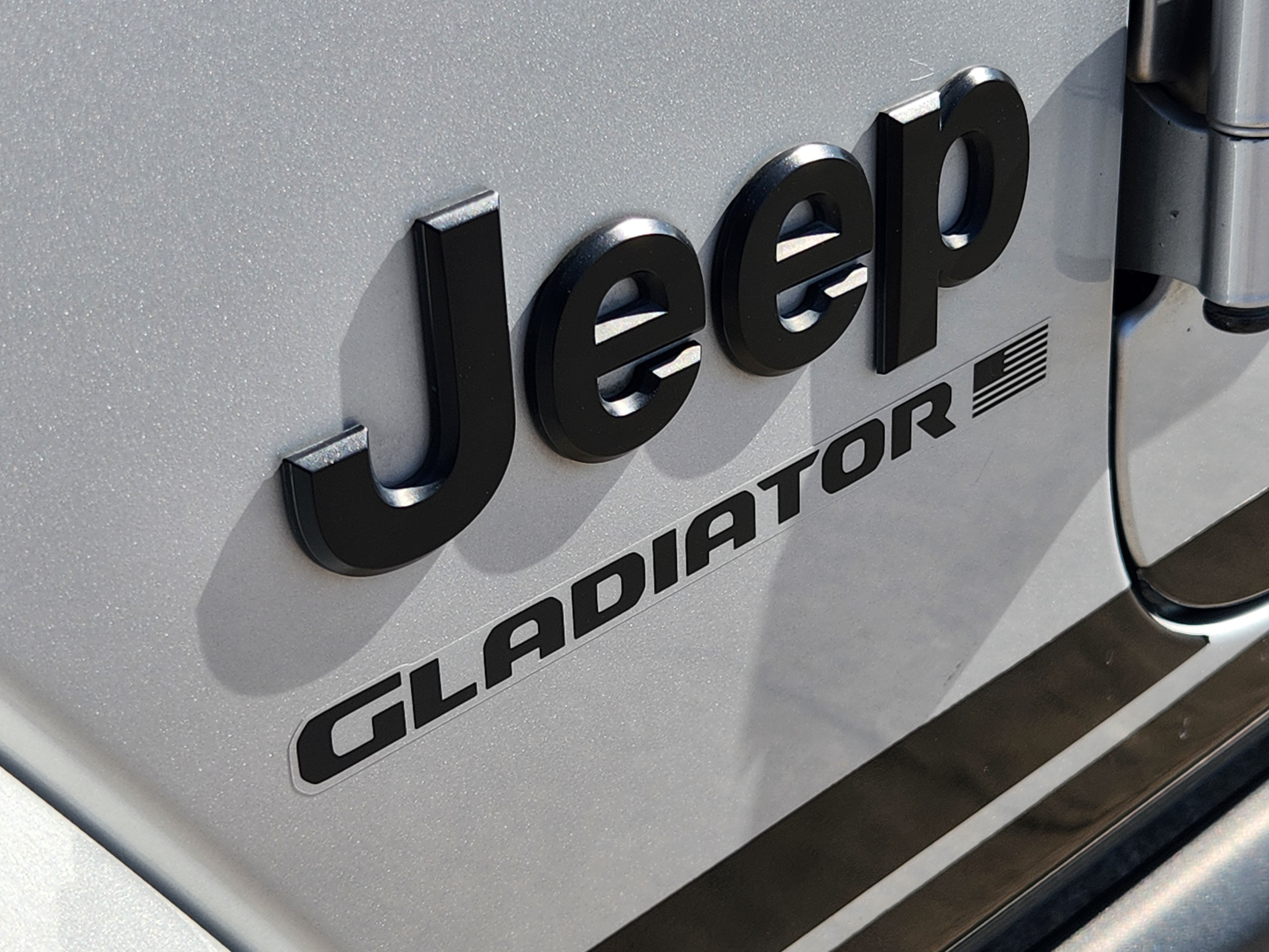Used 2024 Jeep Gladiator Sport AWD/4WD image 12