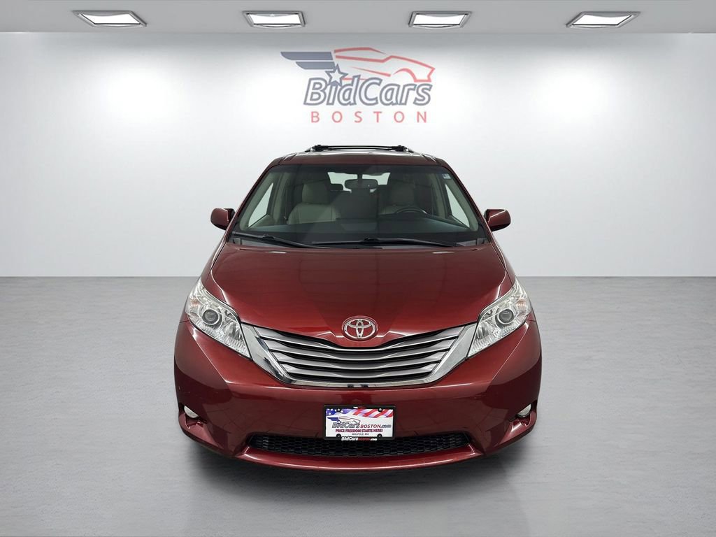 Used 2016 Toyota Sienna XLE w/ Outdoor Package image 2