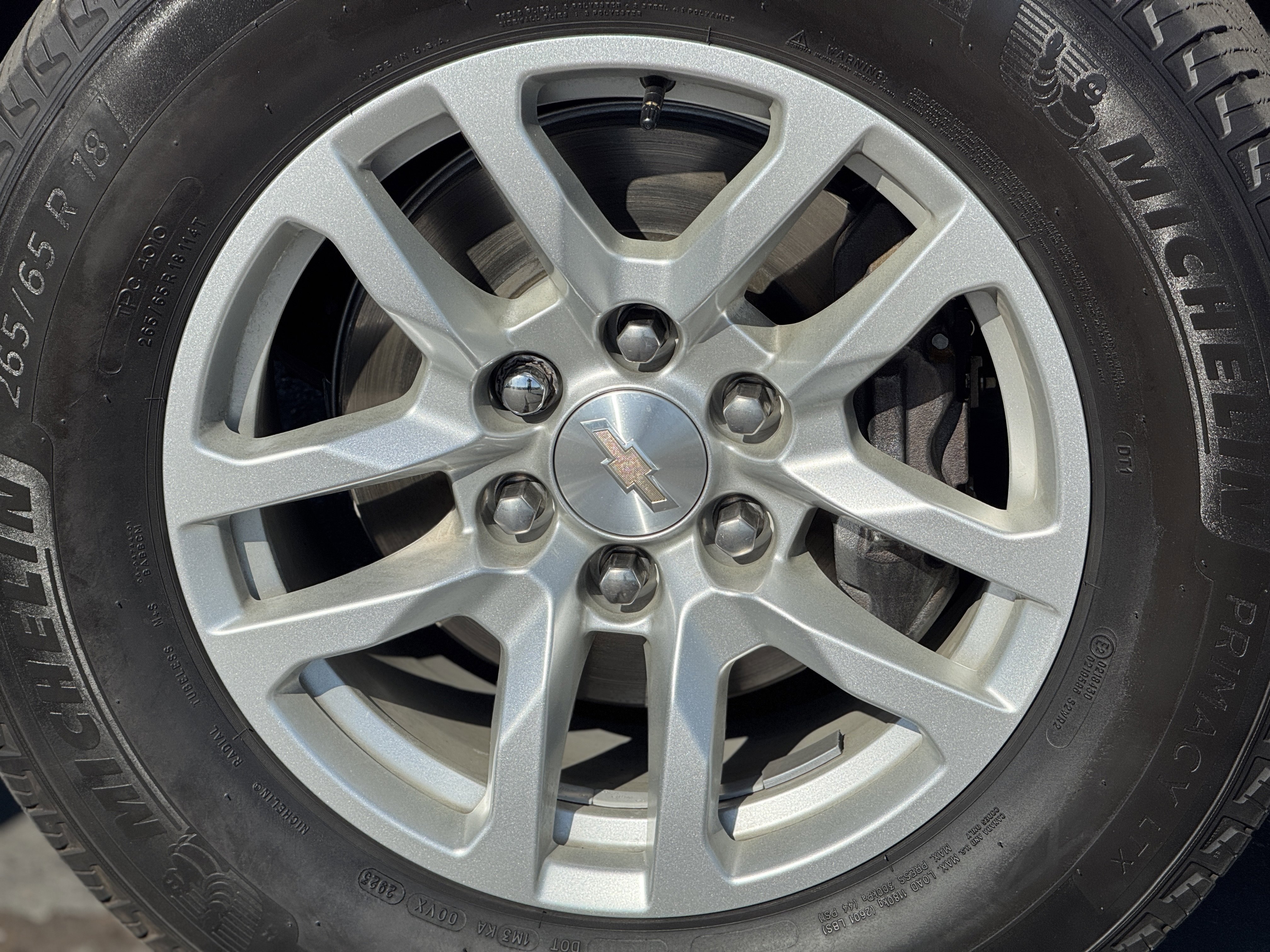 Used 2024 Chevrolet Tahoe LT w/ Luxury Package image 8