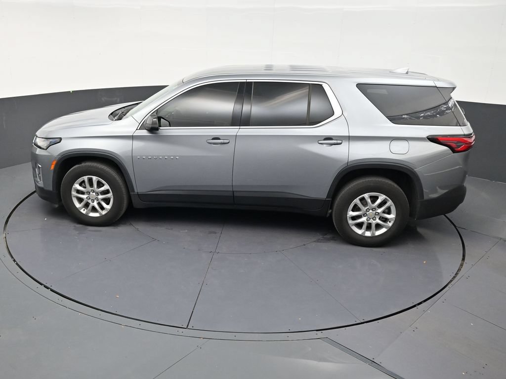 Used 2023 Chevrolet Traverse LS FWD image 13