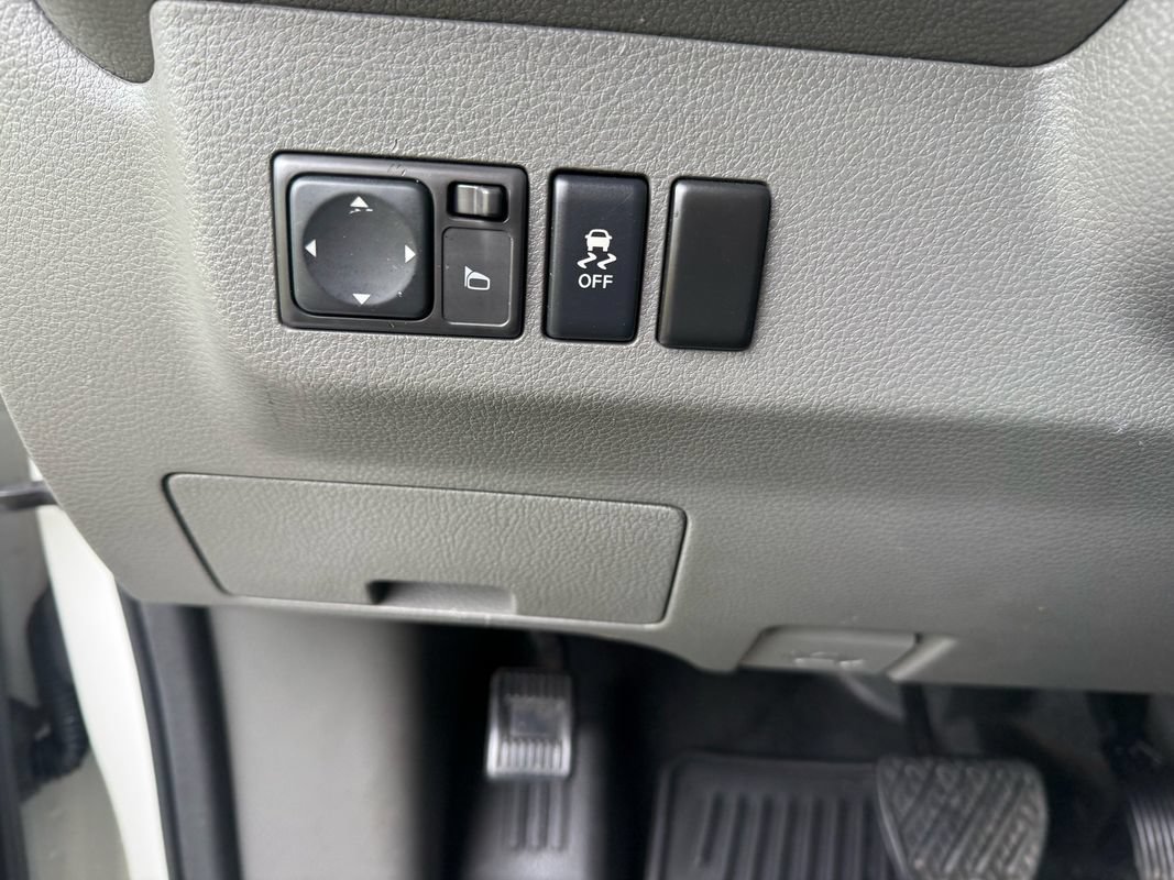 Used 2012 Nissan NV 2500 SV w/ Technology Pkg RWD image 20