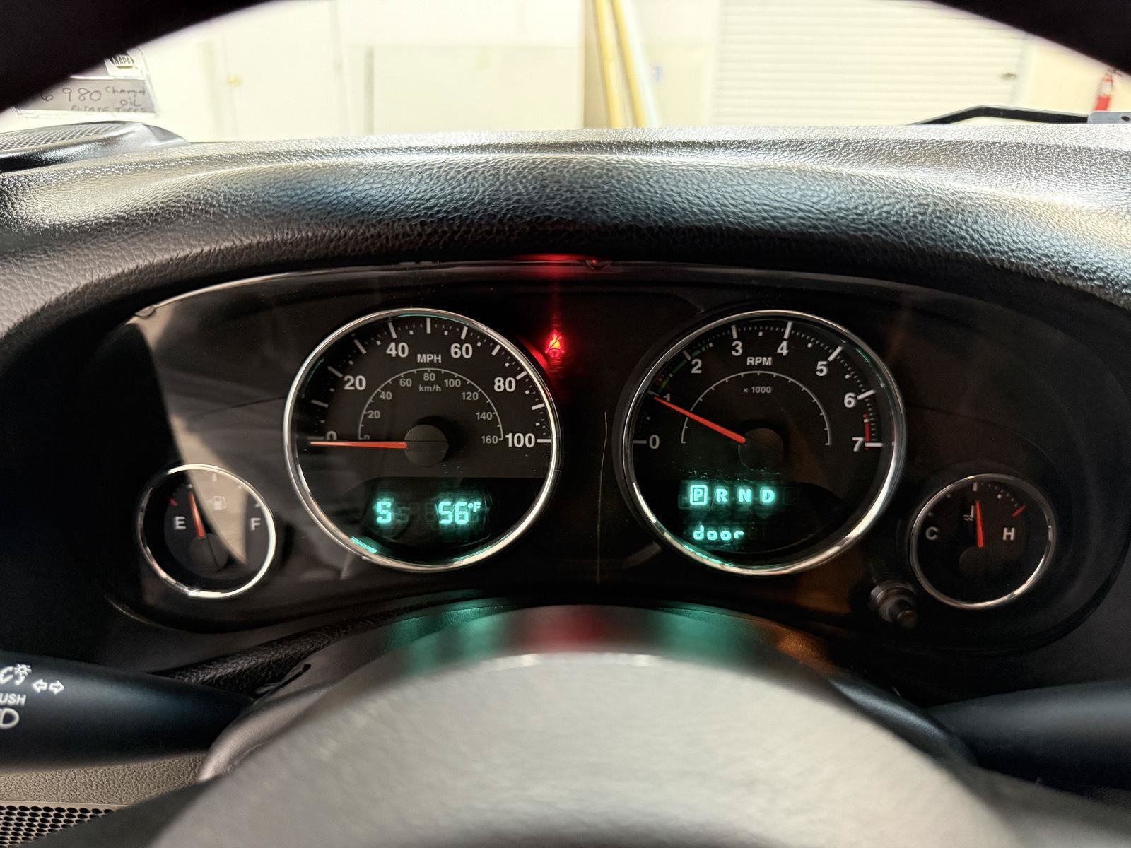 Used 2015 Jeep Wrangler Sport AWD/4WD image 13