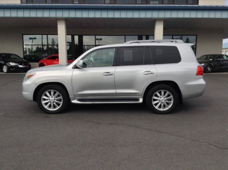 Used 2009 Lexus LX 570 4WD image 2