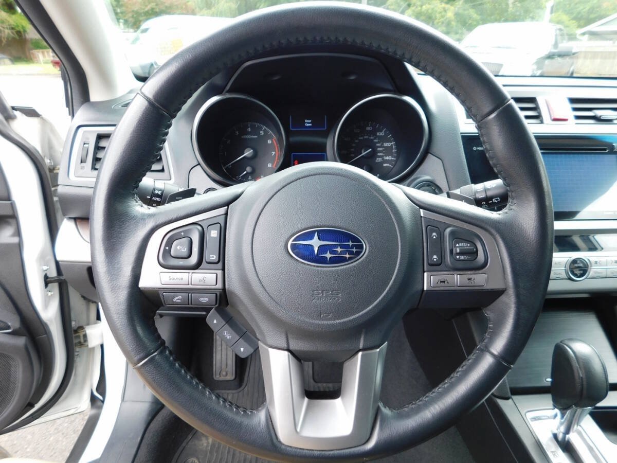 Used 2016 Subaru Outback 2.5i Limited AWD/4WD image 11