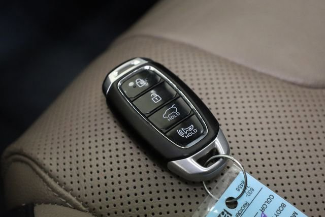 Used 2020 Hyundai Santa Fe Limited w/ Cargo Package FWD image 37
