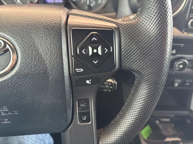 Used 2020 Toyota Tacoma TRD Off-Road w/ Technology Package image 18