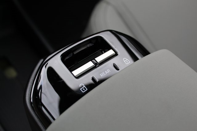 New 2026 Volvo EX30 Ultra image 24