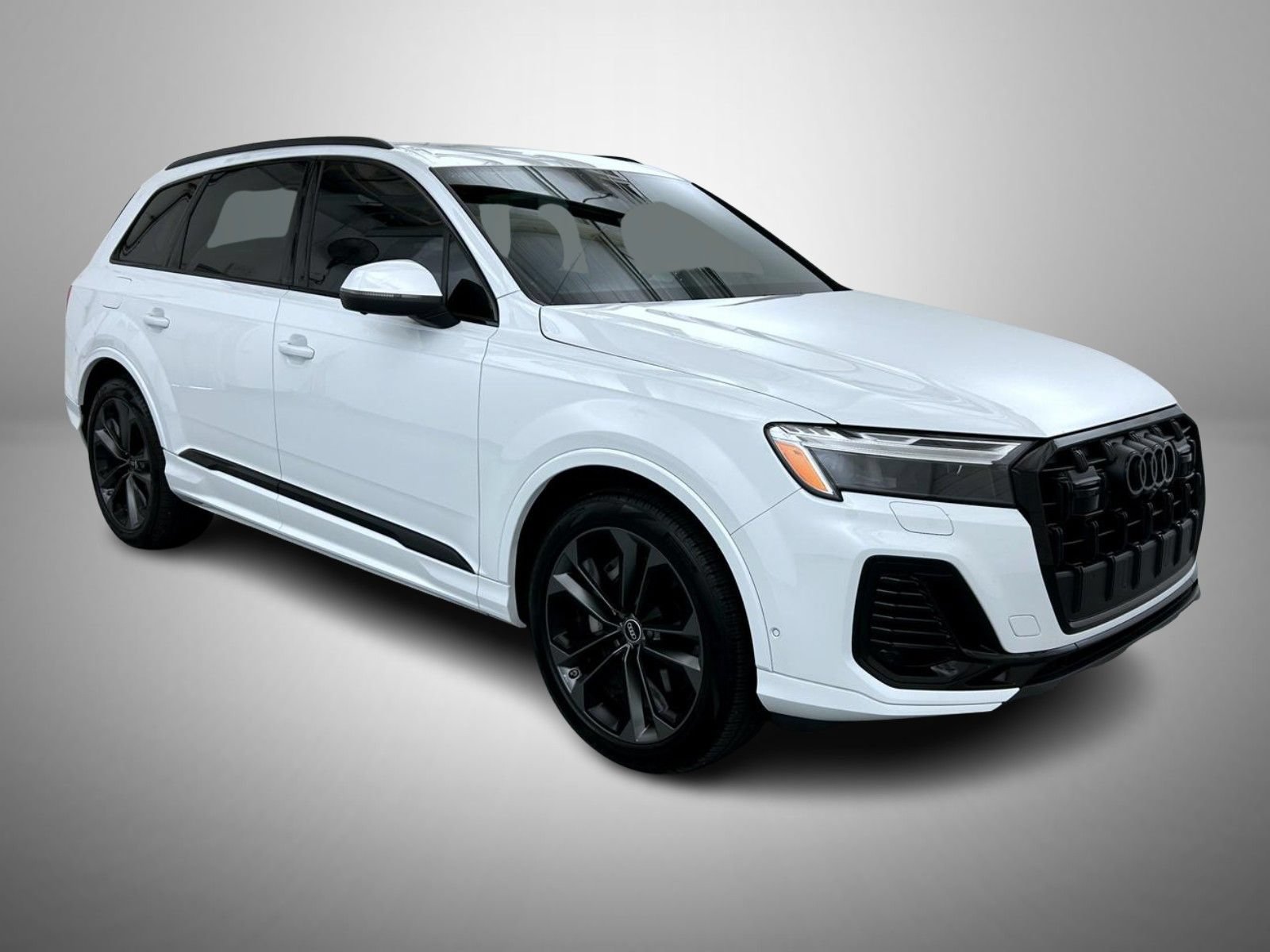 Used 2025 Audi Q7 3.0T Premium Plus w/ Premium Plus Package AWD/4WD image 3