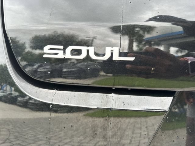 Used 2024 Kia Soul LX w/ Option Group 015 FWD image 37