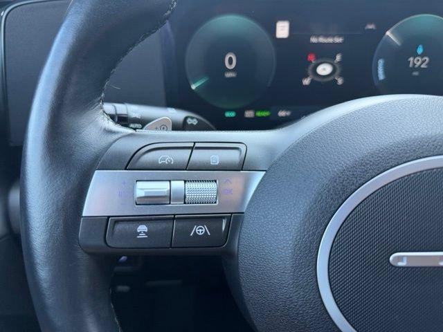 Used 2025 Hyundai Kona Limited FWD image 18