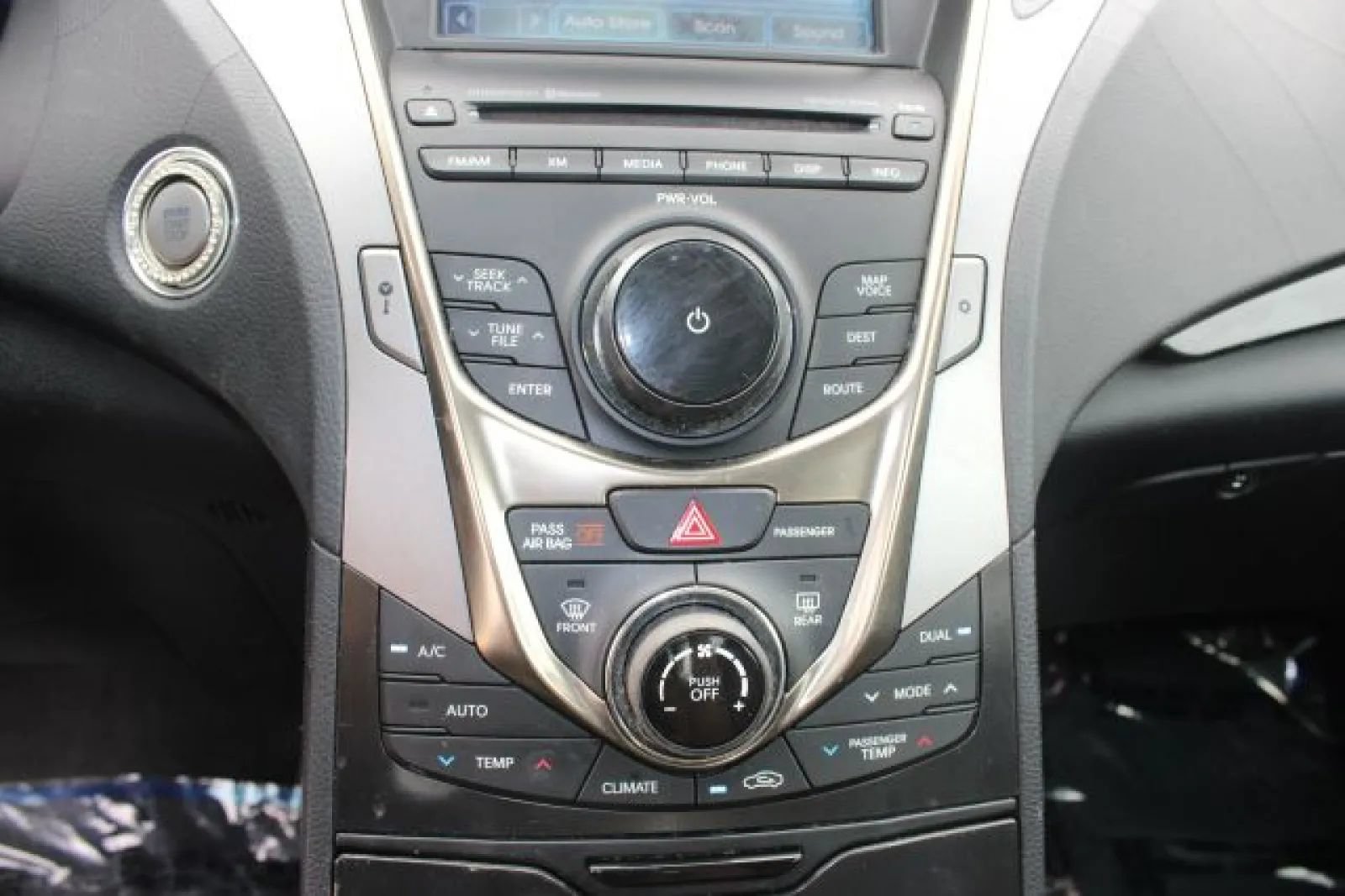 Used 2013 Hyundai Azera FWD image 14