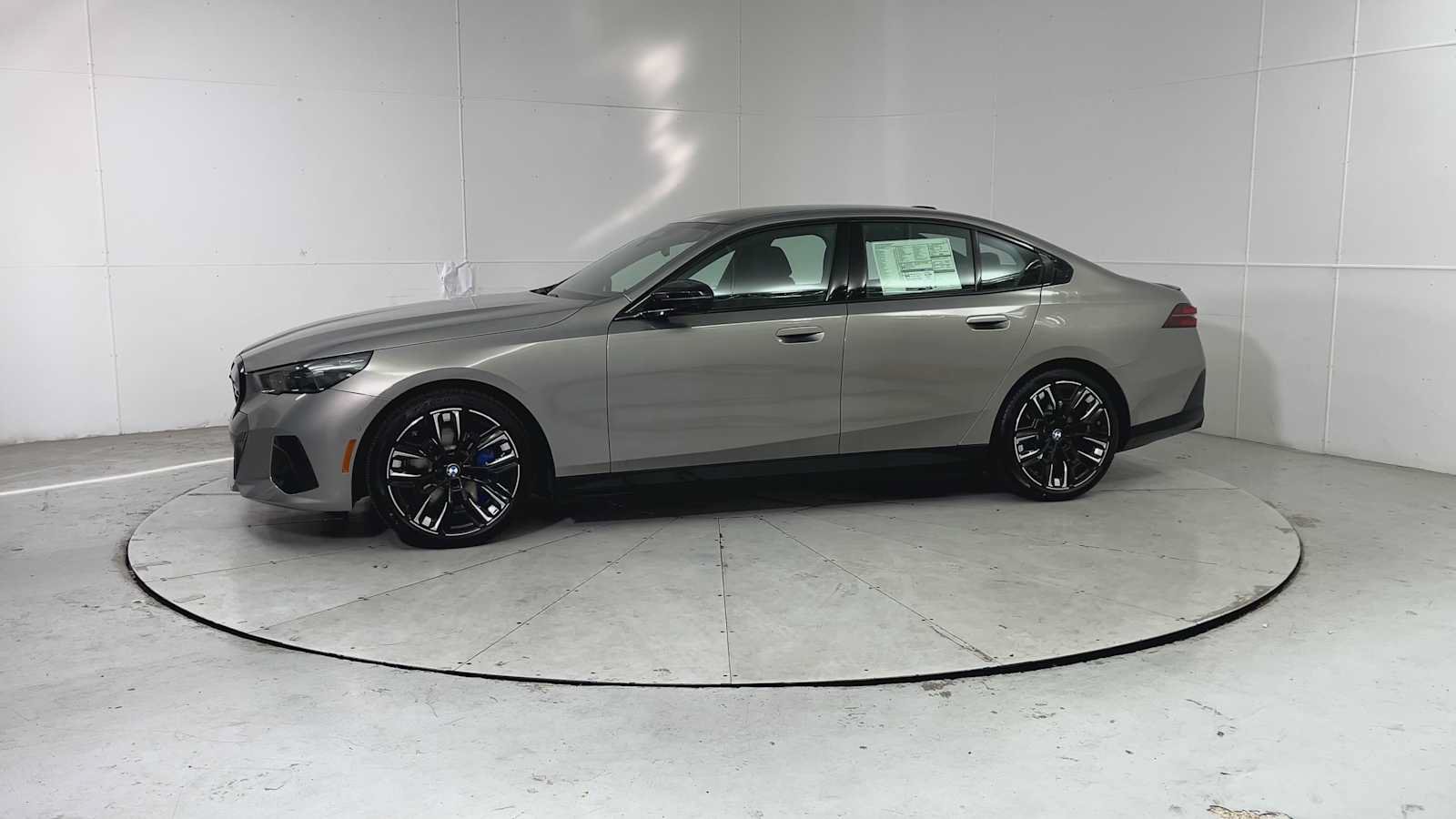 New 2026 BMW i5 M60 w/ Executive Package AWD/4WD image 5